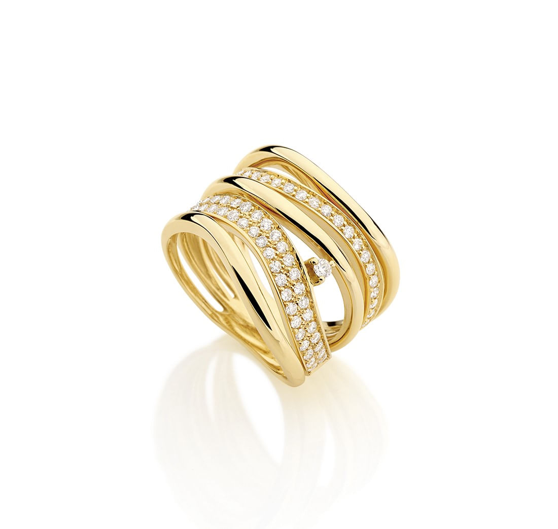 Anel-em-ouro-amarelo-com-diamantes