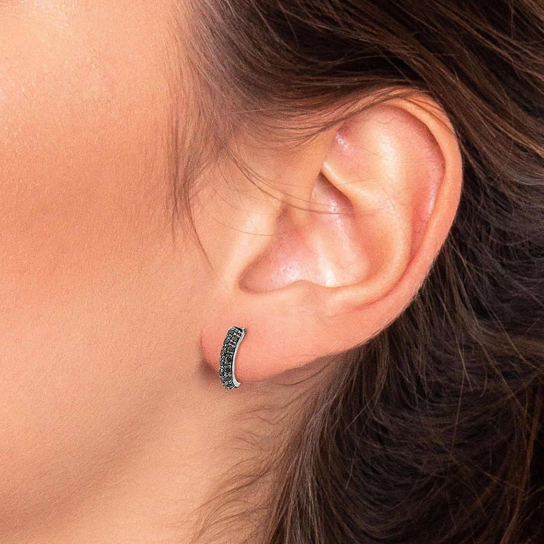 Brinco-em-ouro-branco-com-diamantes-black