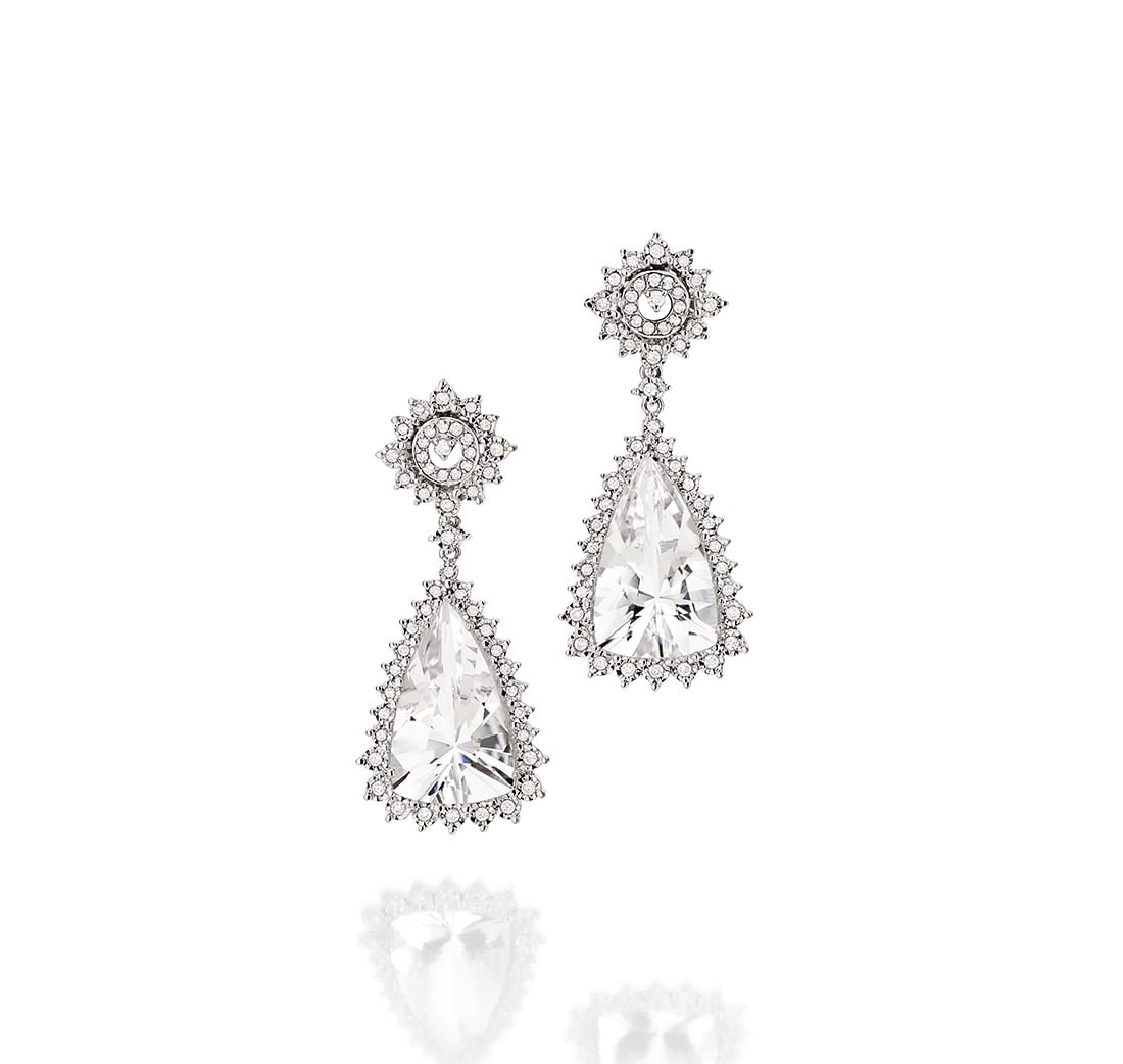 Brinco-em-ouro-branco-com-cristais-e-diamantes
