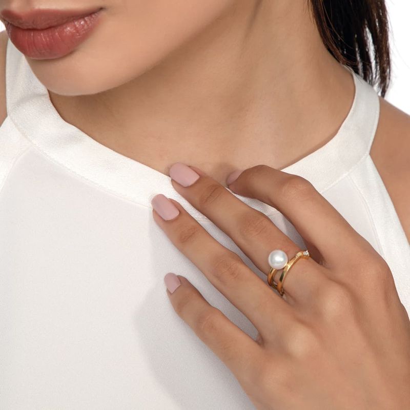 Anel-de-perola-e-diamante-em-ouro-amarelo