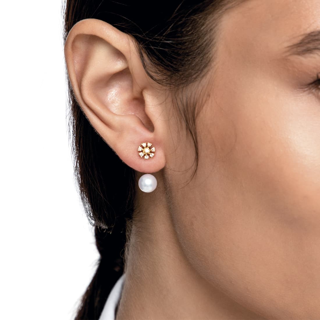 Brinco-de-perolas-com-diamantes-de-ouro-amarelo