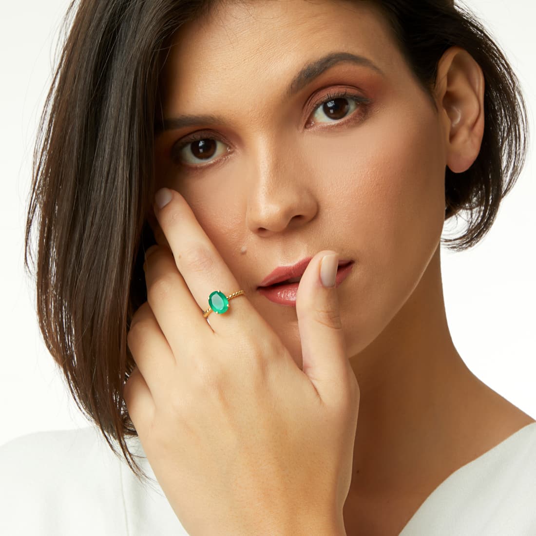 Anel-em-ouro-amarelo-com-agata-verde