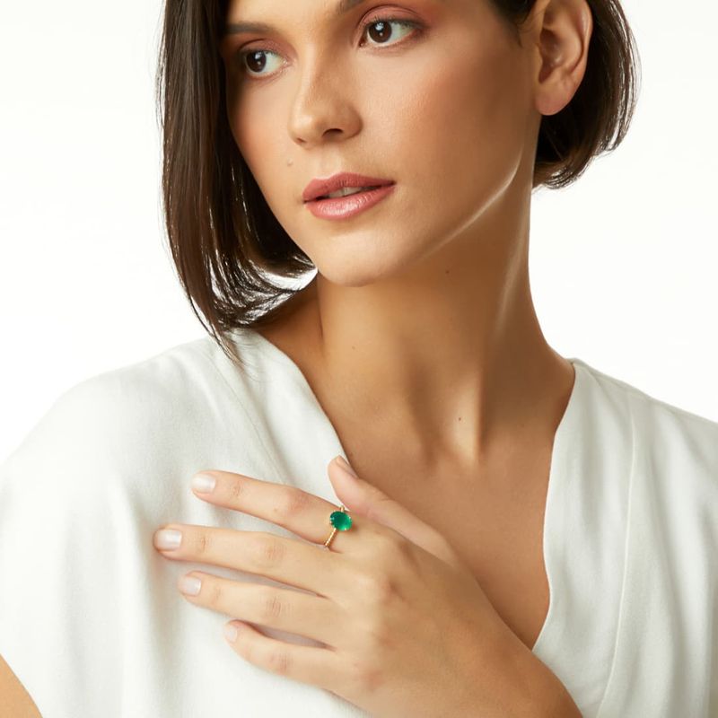 Anel-em-ouro-amarelo-com-agata-verde