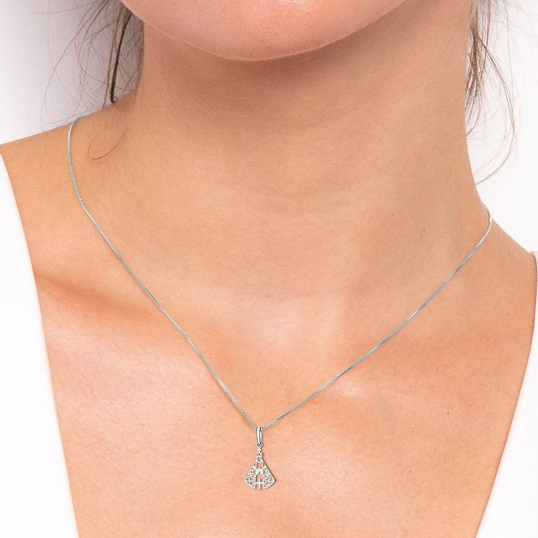 Pingente-nossa-senhora-em-ouro-branco