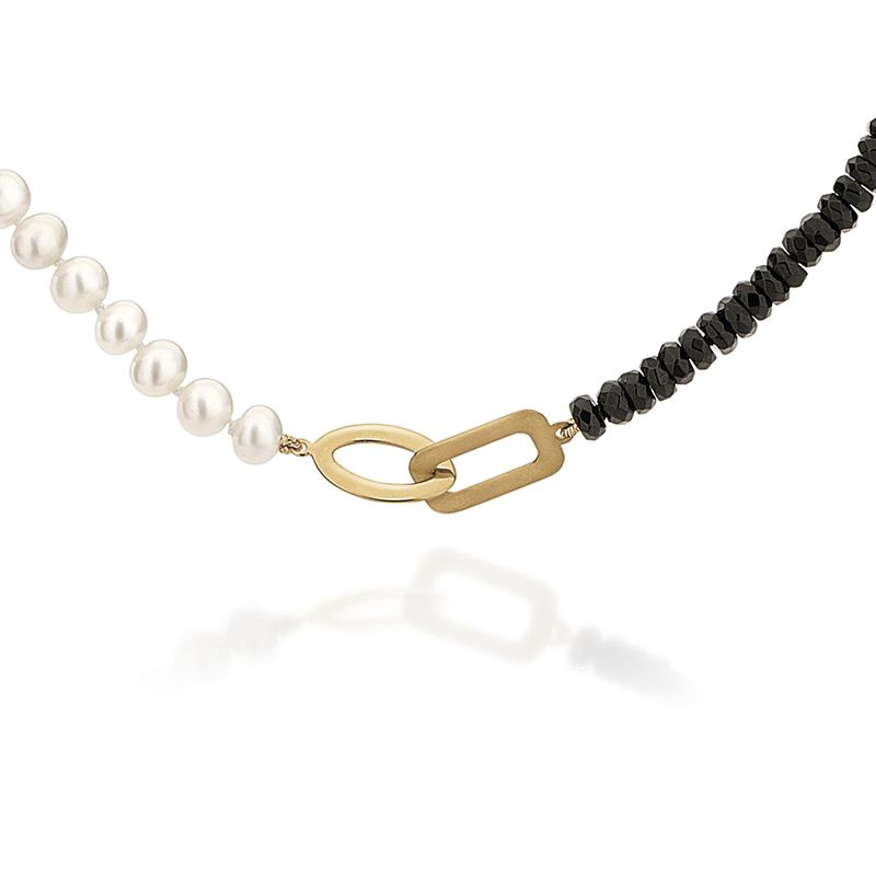Colar-em-ouro-amarelo-com-perolas-e-agatas-negras