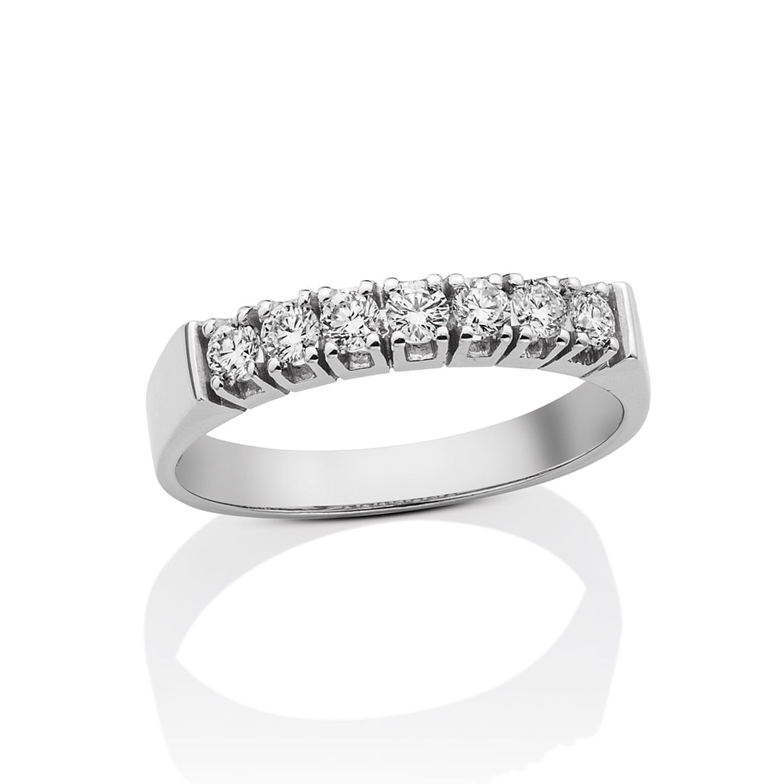 Meia-alianca-de-diamantes-em-ouro-branco