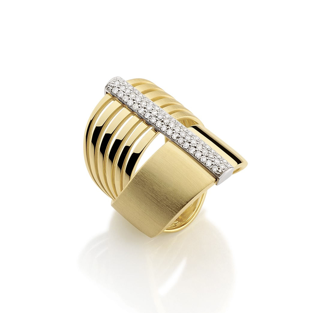 Anel-em-ouro-amarelo-e-branco-com-diamantes