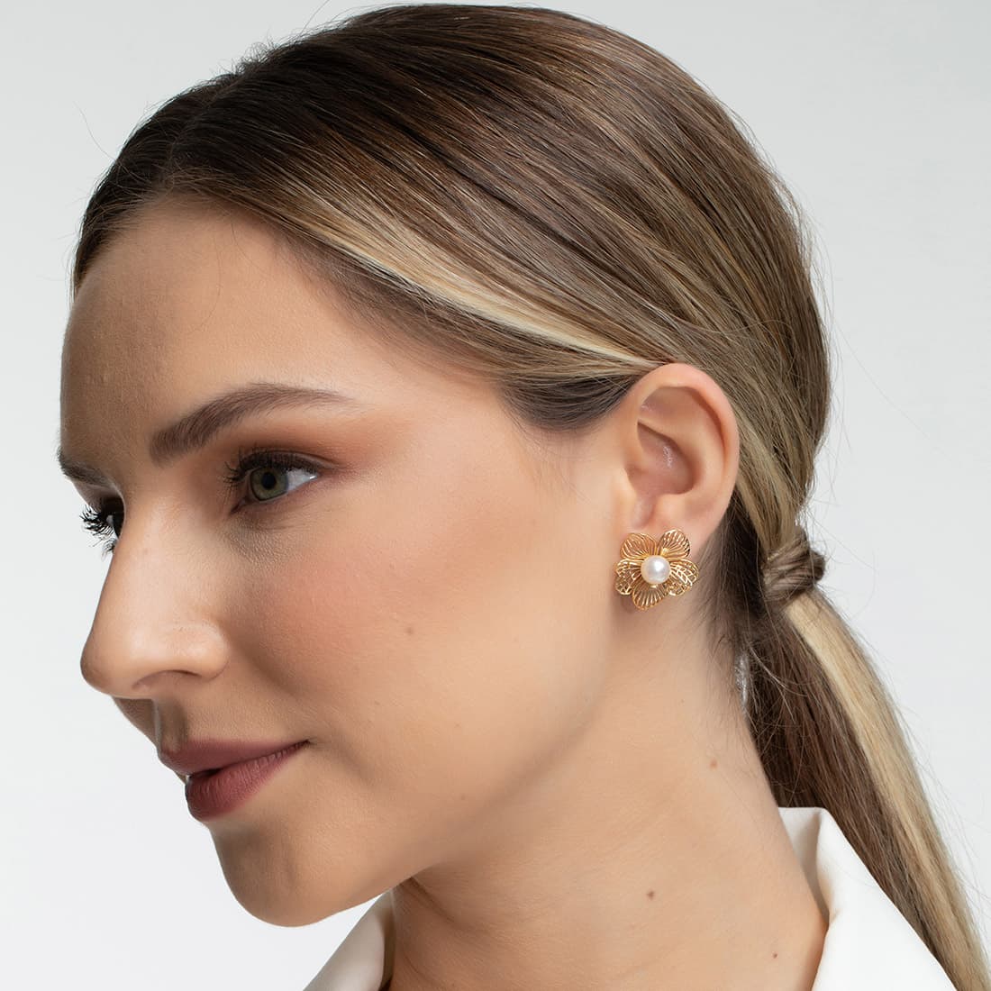 Base-para-brinco-versatil-em-ouro-amarelo