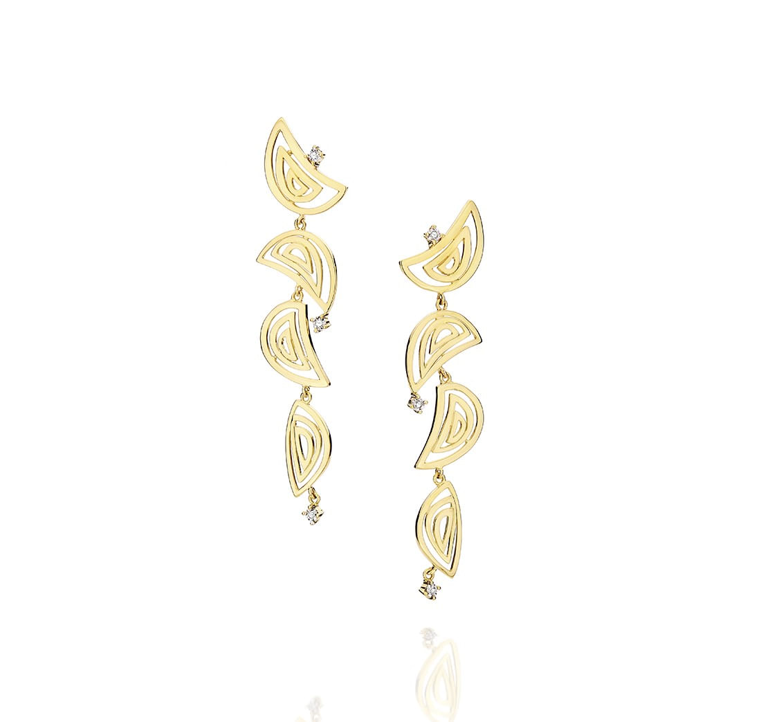 Brinco-em-ouro-amarelo-com-diamantes