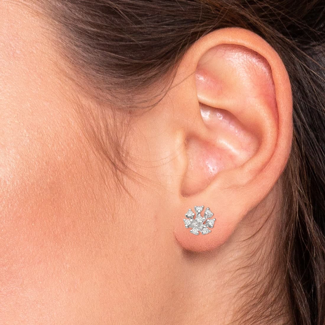 Brinco-em-ouro-branco-com-diamantes