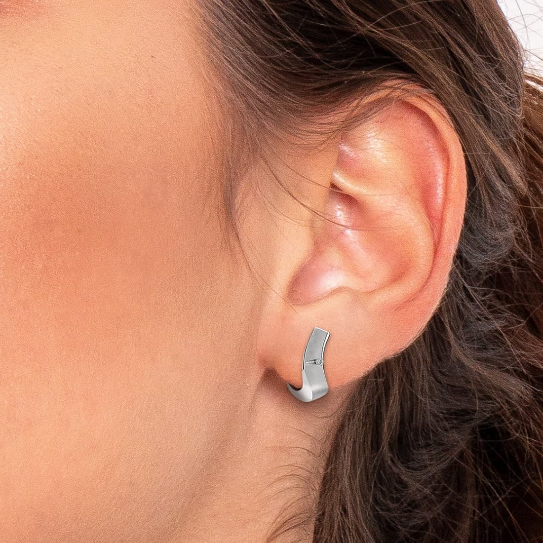 Brinco-em-ouro-branco-18k-diamond-colecao-reflexos
