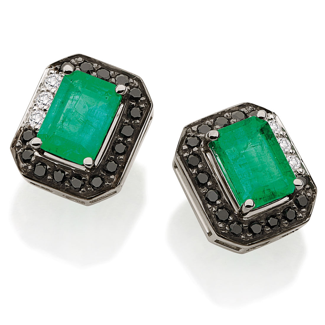 Brincos-em-ouro-branco-com-esmeraldas-diamantes-brancos-e-diamantes-black
