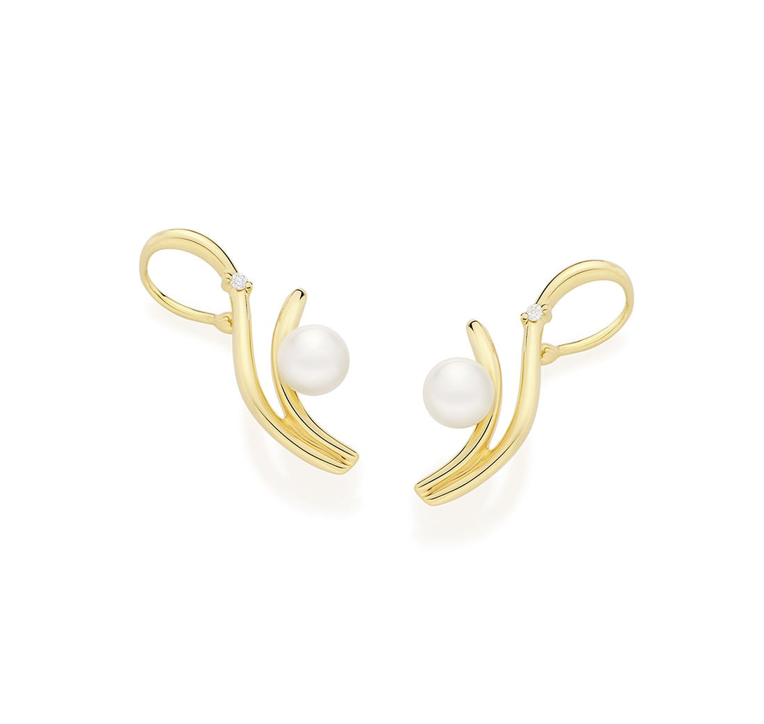 Brinco-em-ouro-amarelo-com-perola-e-diamantes
