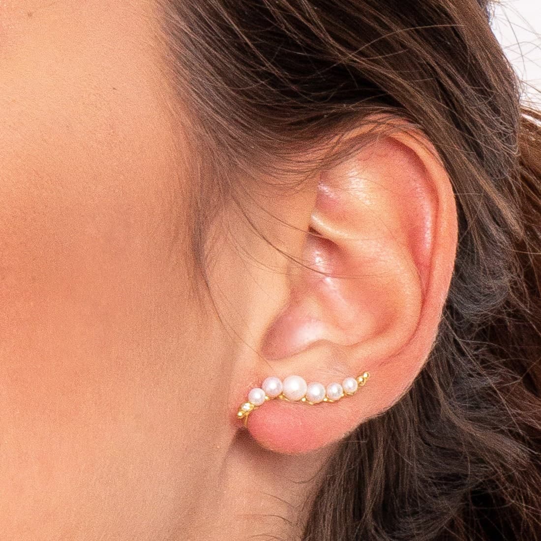 Brinco-em-ouro-amarelo-com-perolas-e-diamantes