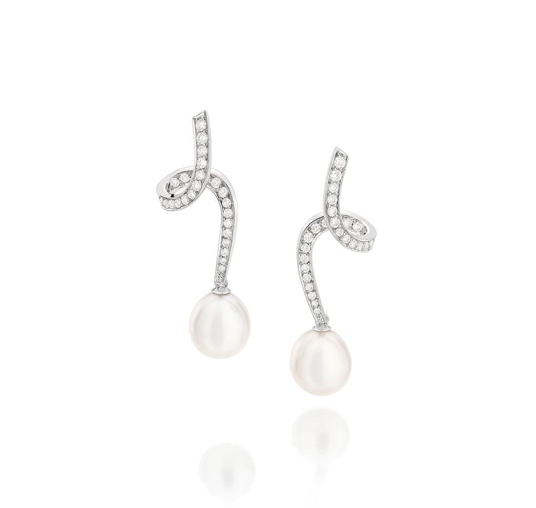 Brinco-em-ouro-branco-com-diamantes-e-perolas
