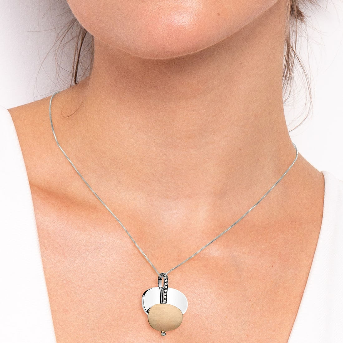 Pingente-em-ouro-branco-e-rose-com-diamantes-brown