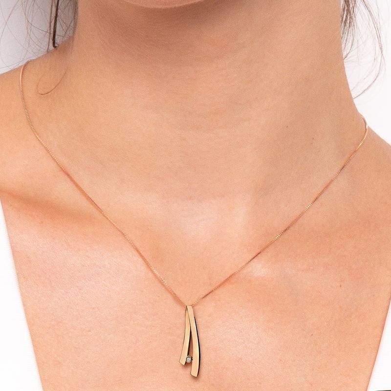 Pingente-em-ouro-rose-com-diamantes