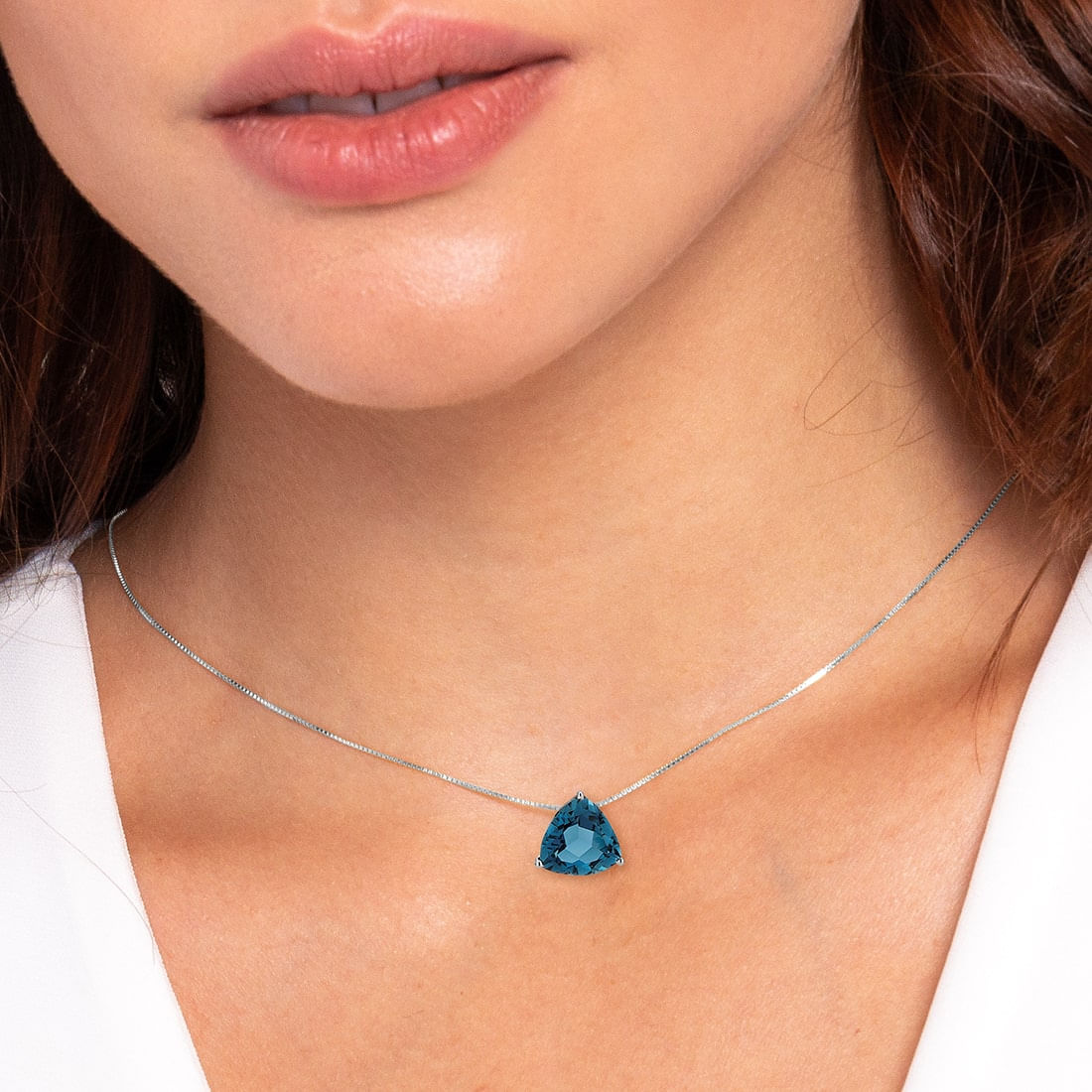 Pingente-em-ouro-branco-com-topazio-london-blue
