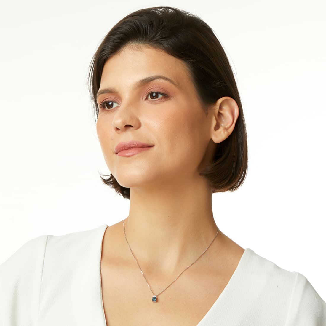 Pingente-em-ouro-branco-com-diamante-e-topazio-azul