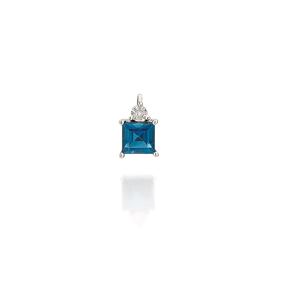 Pingente-em-ouro-branco-com-diamante-e-topazio-azul