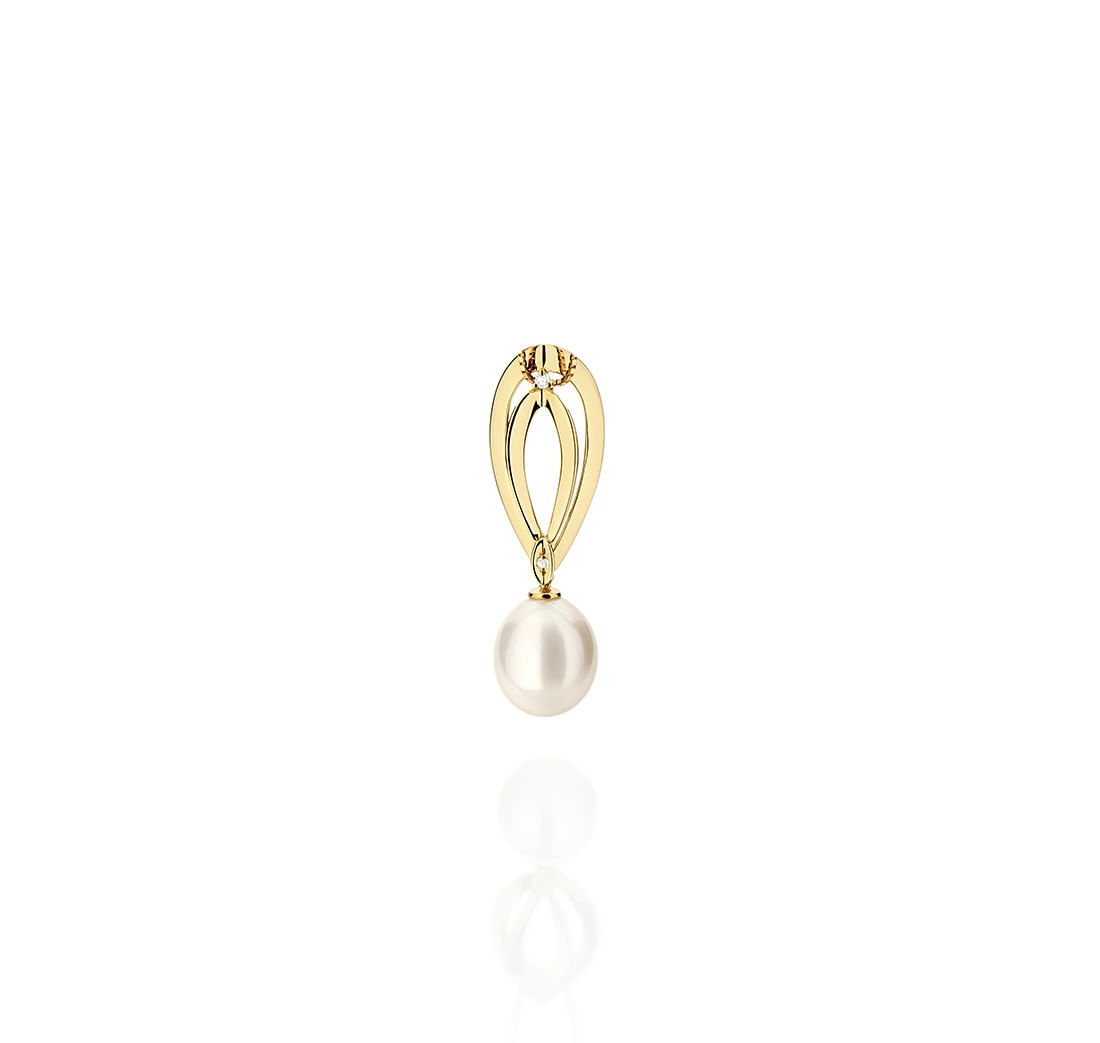 Pingente-em-ouro-amarelo-com-perola-e-diamante