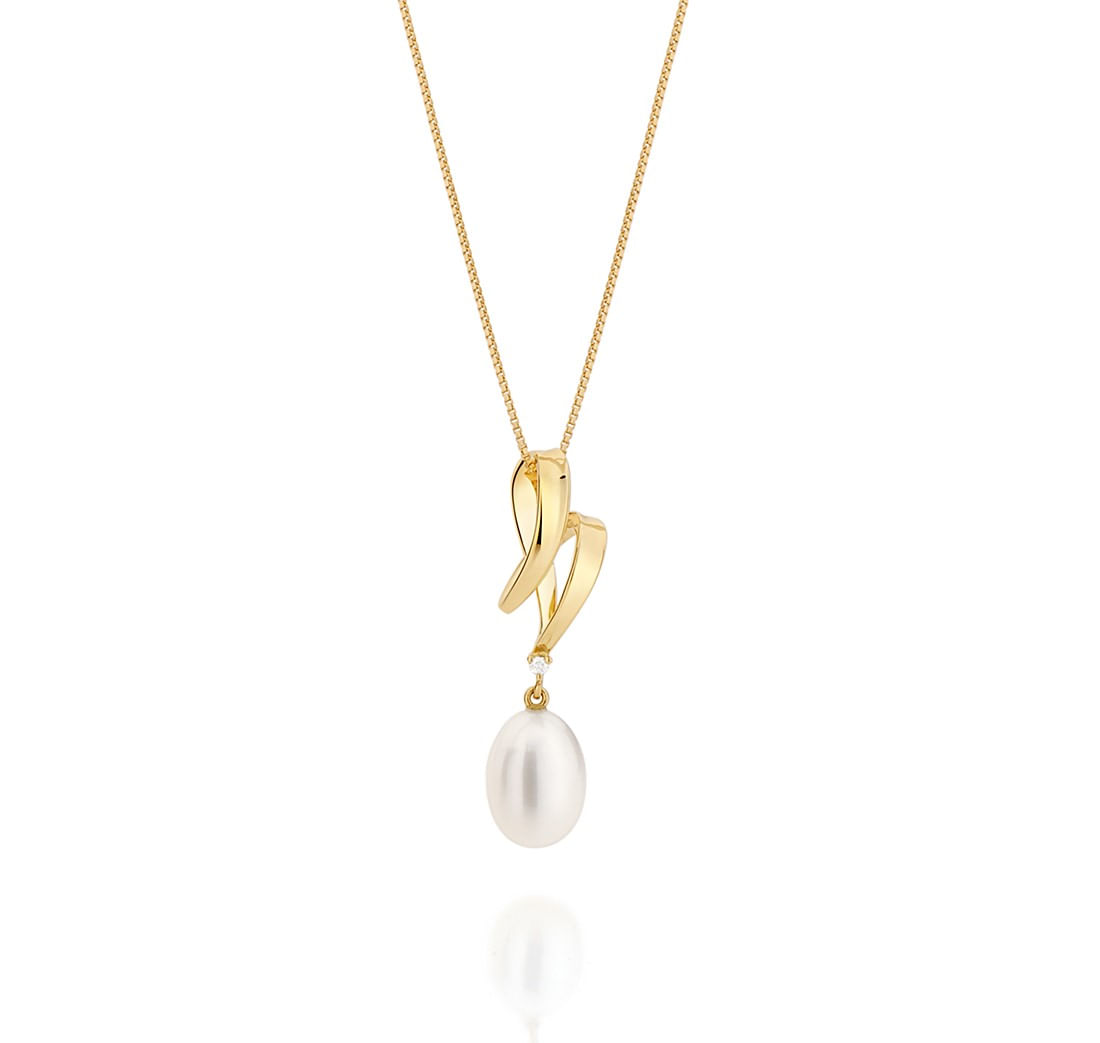 Pingente-em-ouro-amarelo-com-diamante-e-perola