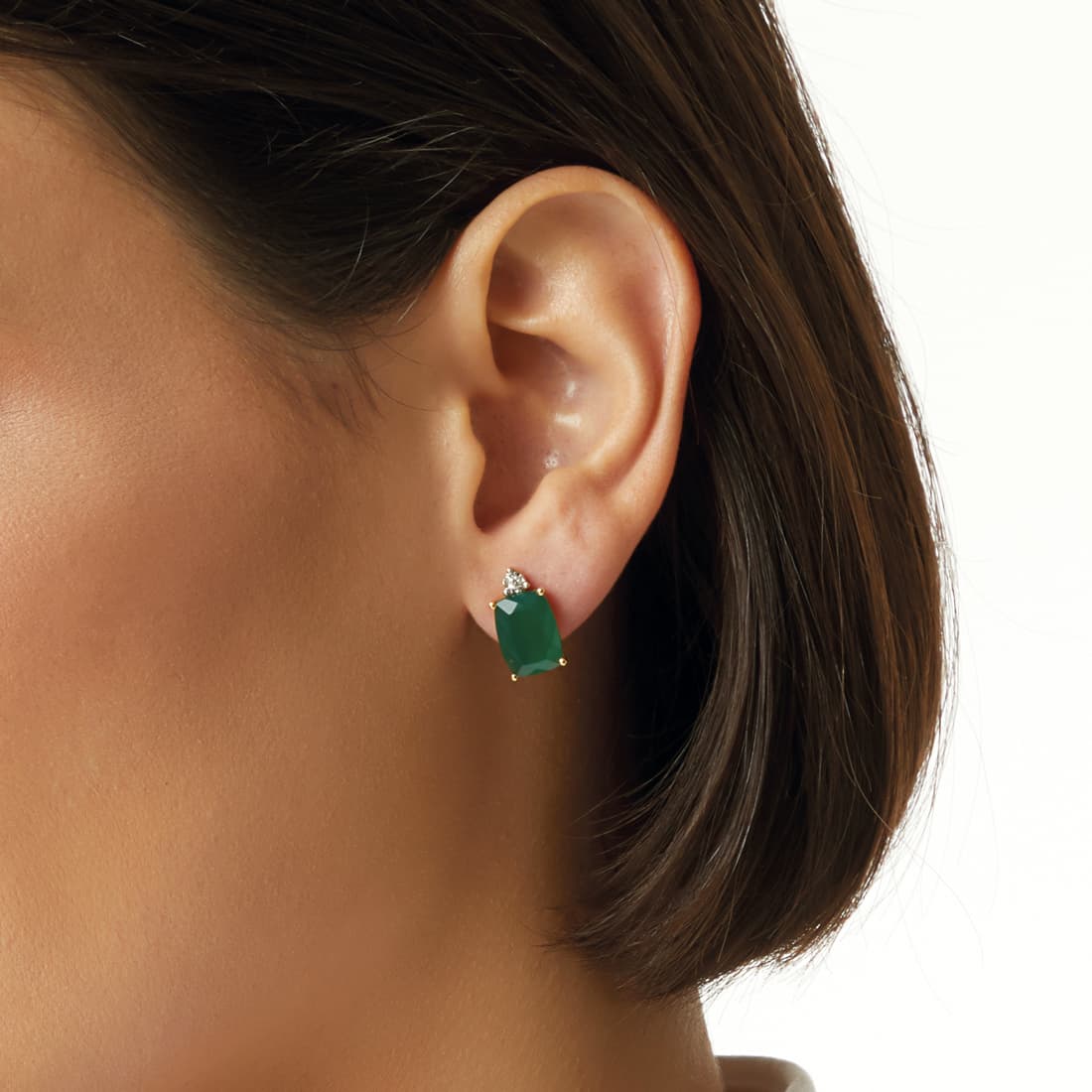 Brinco-em-ouro-amarelo-com-diamante-e-agatas-verdes
