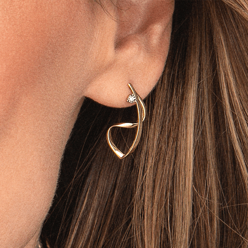 Brinco-de-ouro-amarelo-e-ouro-branco-com-diamante-BC2822AB