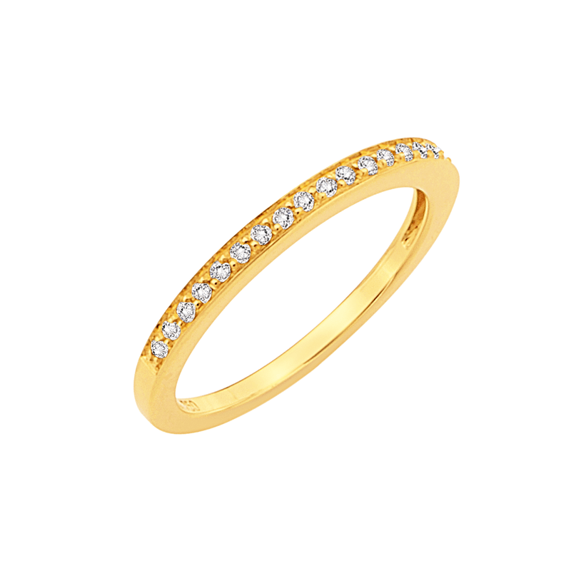 Anel-em-ouro-amarelo-e-diamantes