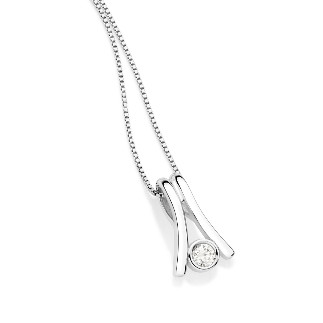 Pingente-em-ouro-branco-com-diamante