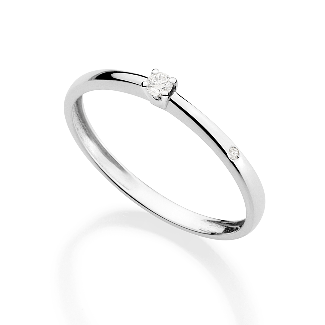 Anel-em-ouro-branco-com-diamantes