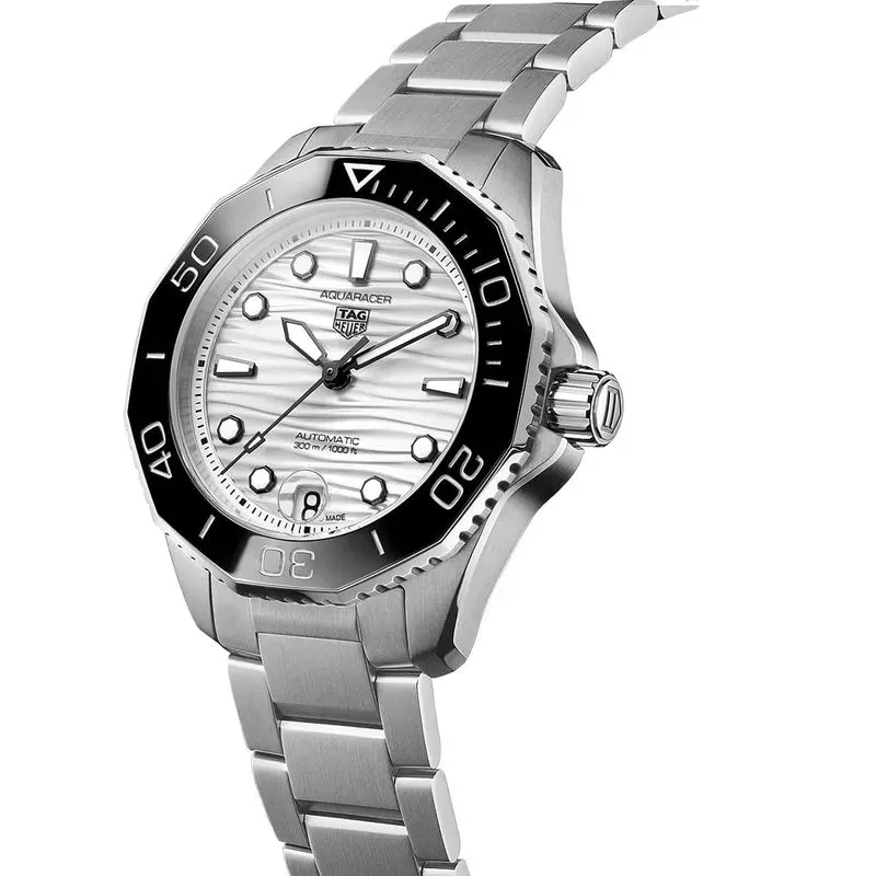 TAG-Heuer-Aquaracer-Professional-300-Date