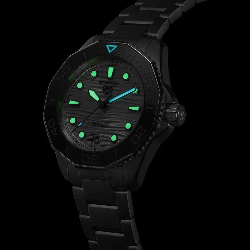 TAG-Heuer-Aquaracer-Professional-300-Date