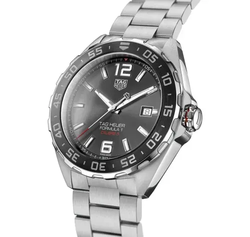 TAG Heuer Formula 1 Date