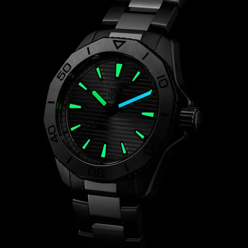 TAG-Heuer-Aquaracer-Professional-200