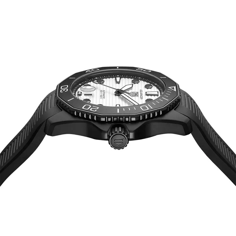 TAG-Heuer-Aquaracer-Professional-300-Date