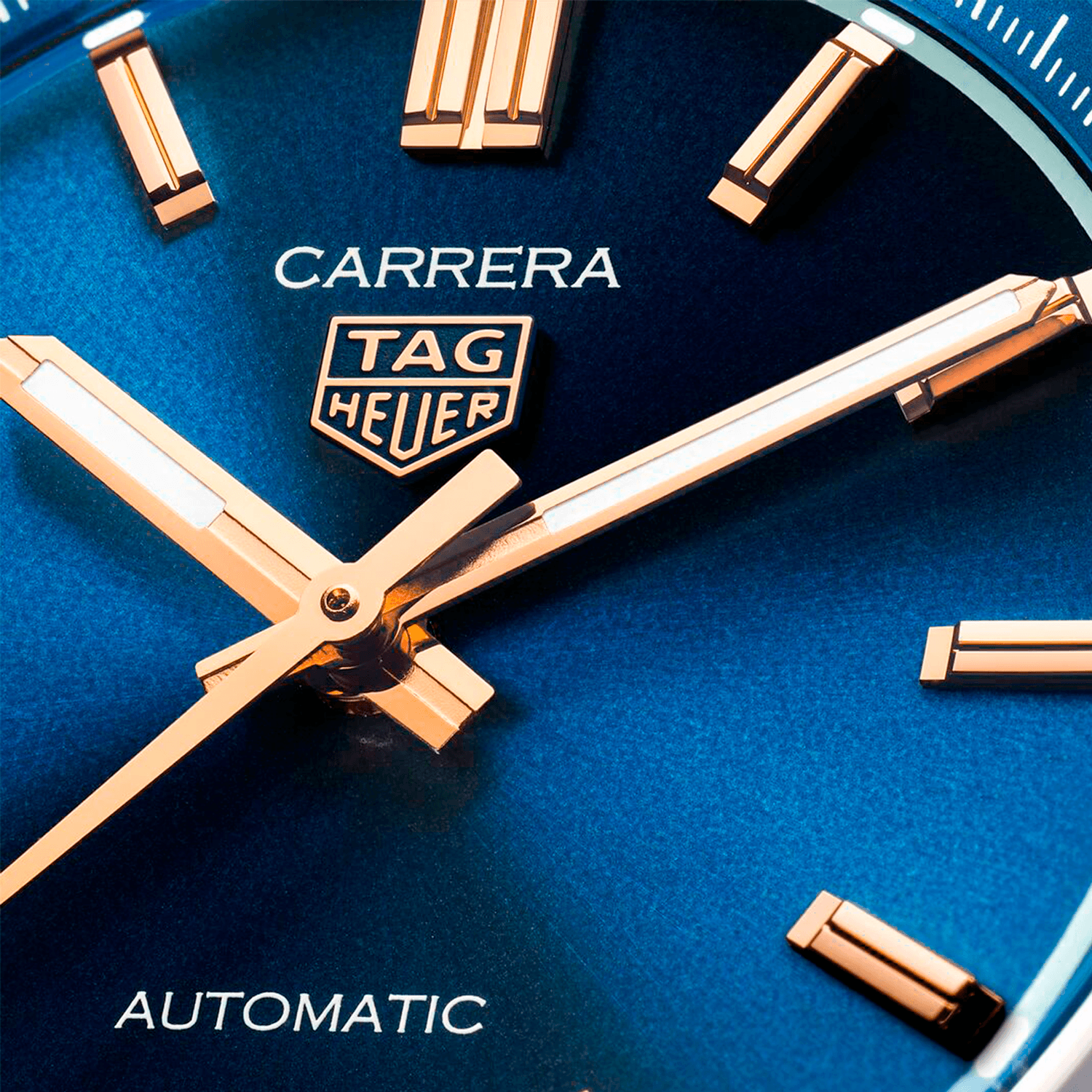 TAG-Heuer-Carrera-Date