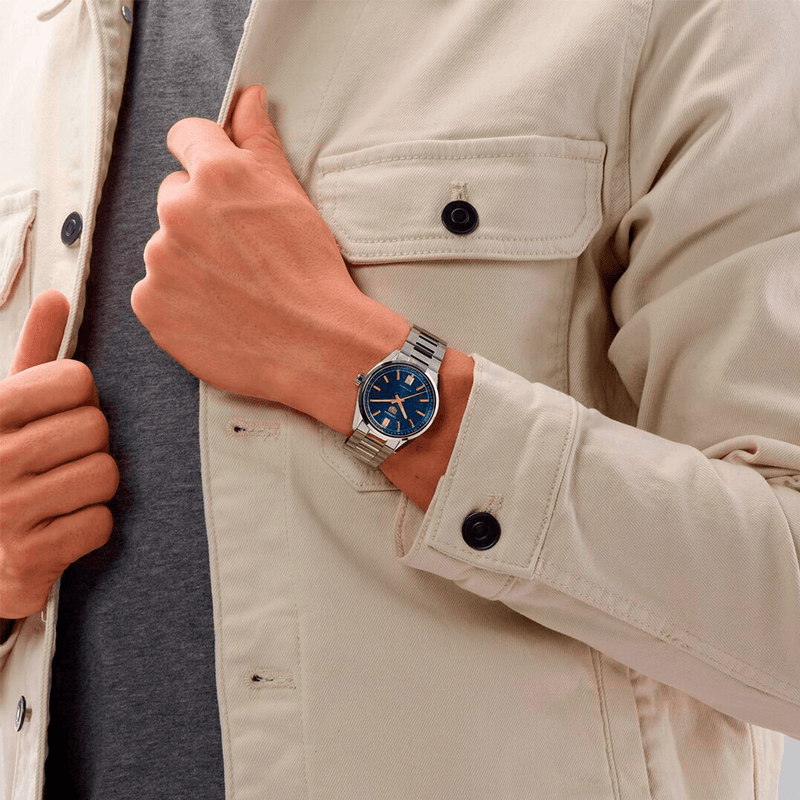 TAG-Heuer-Carrera-Date