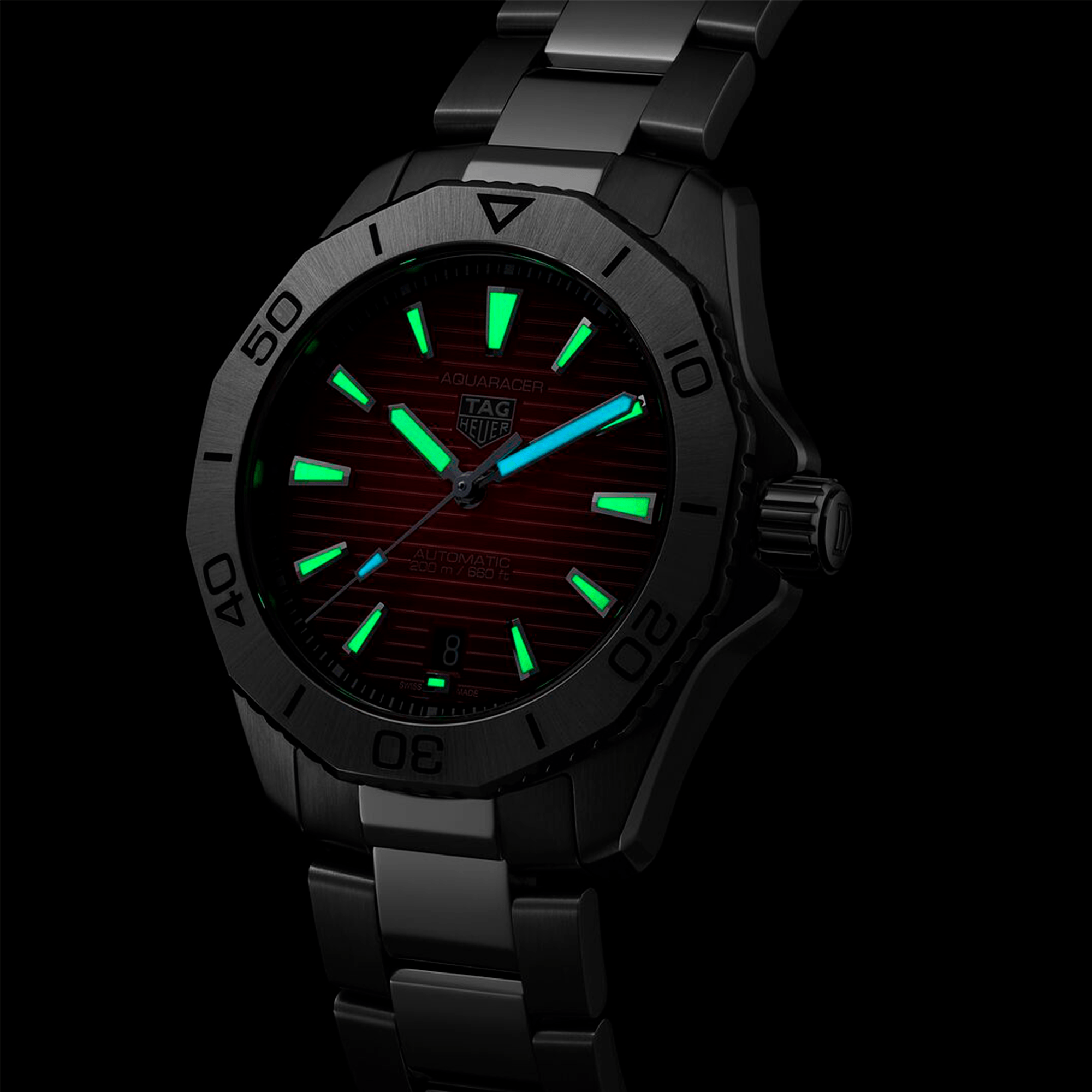 TAG-Heuer-Aquaracer-Professional-200-Date