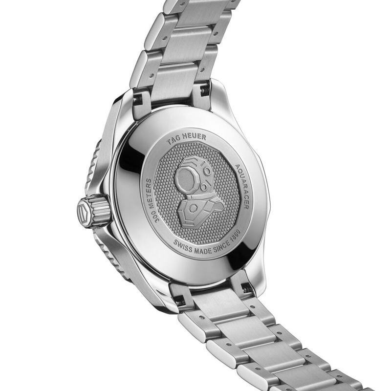 TAG-Heuer-Aquaracer-Professional-300-Date