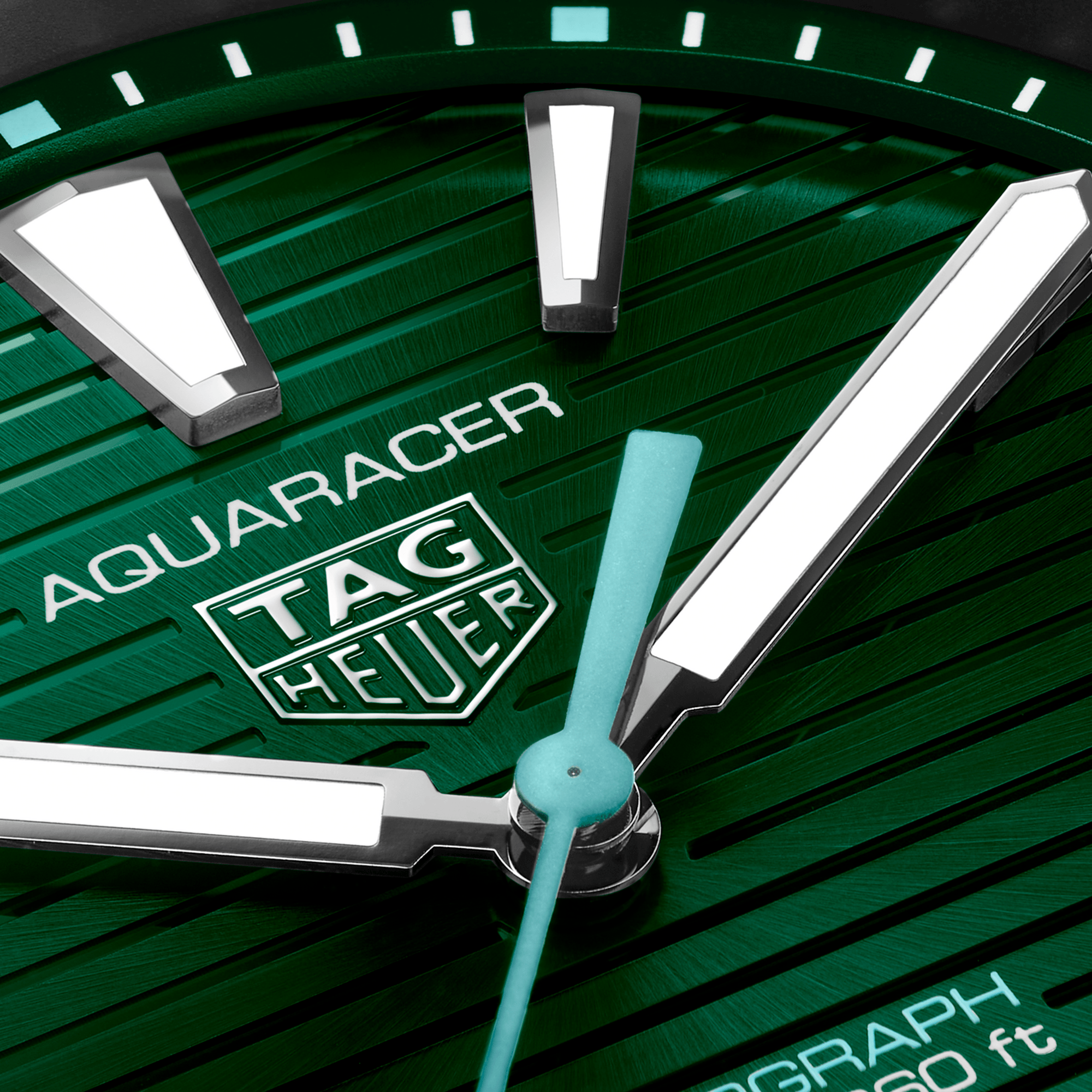 TAG-Heuer-Aquaracer-Professional-200-Solargraph