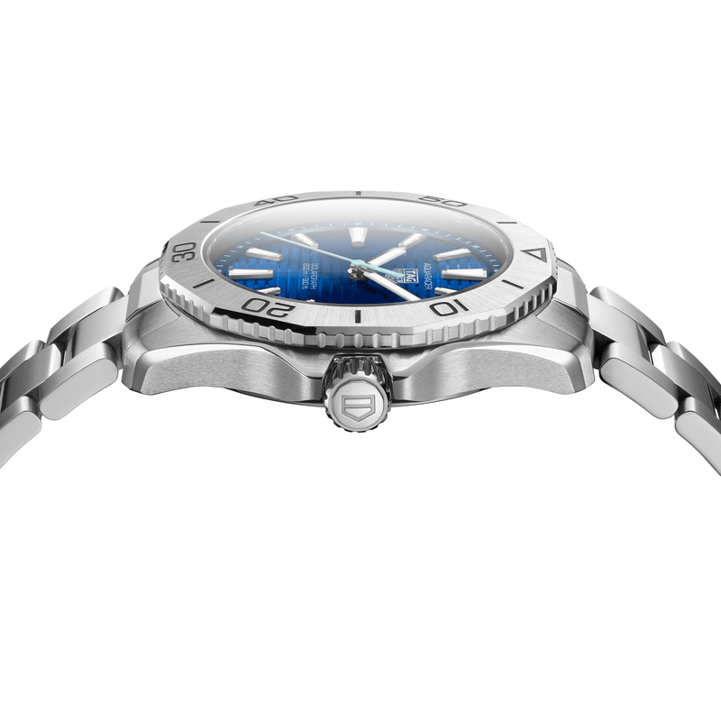 TAG-Heuer-Aquaracer-Professional-200-Solargraph
