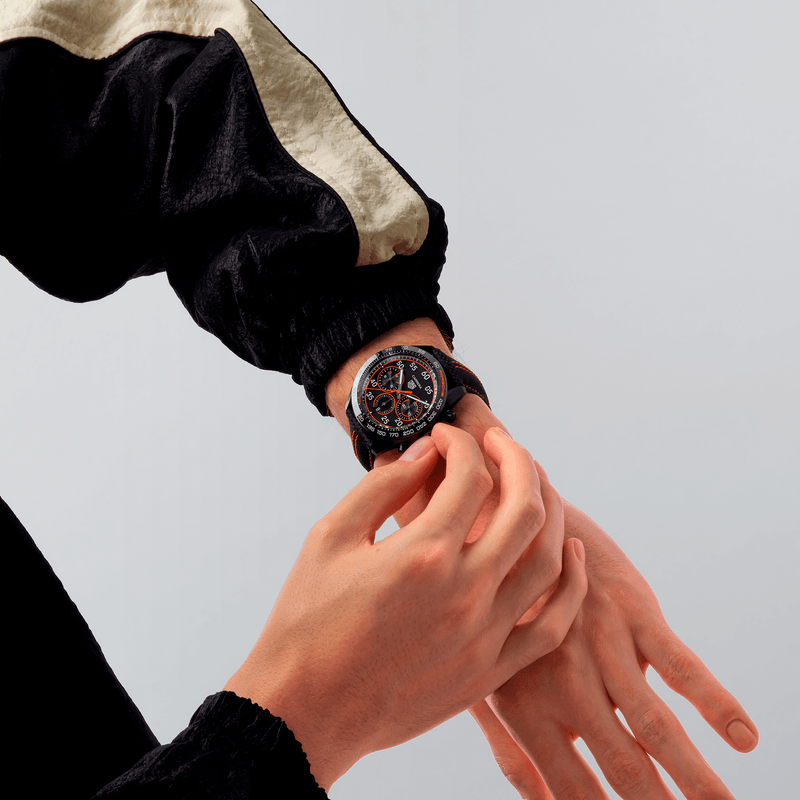 TAG-Heuer-Carrera-Chronograph-x-Porsche-Orange-Racing