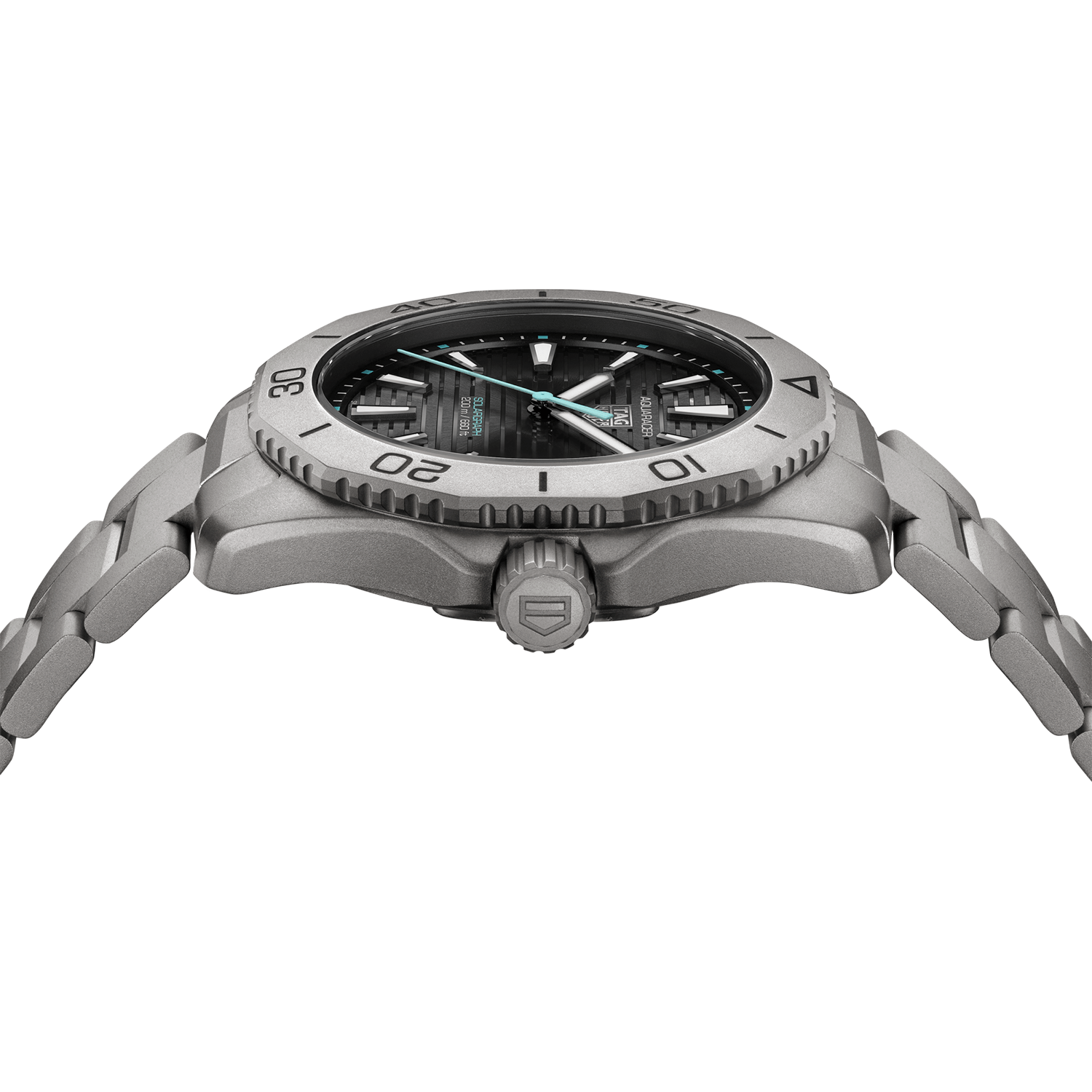 TAG-Heuer-Aquaracer-Professional-200-Solargraph