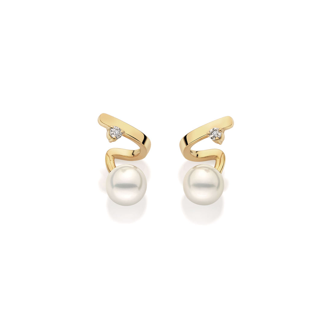 Brincos-de-perolas-e-diamantes-em-ouro-amarelo