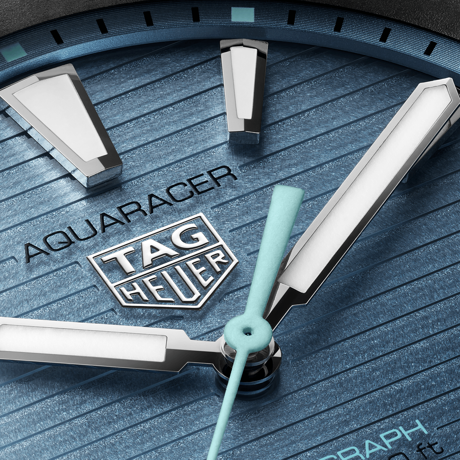 TAG-Heuer-Aquaracer-Professional-200-Solargraph