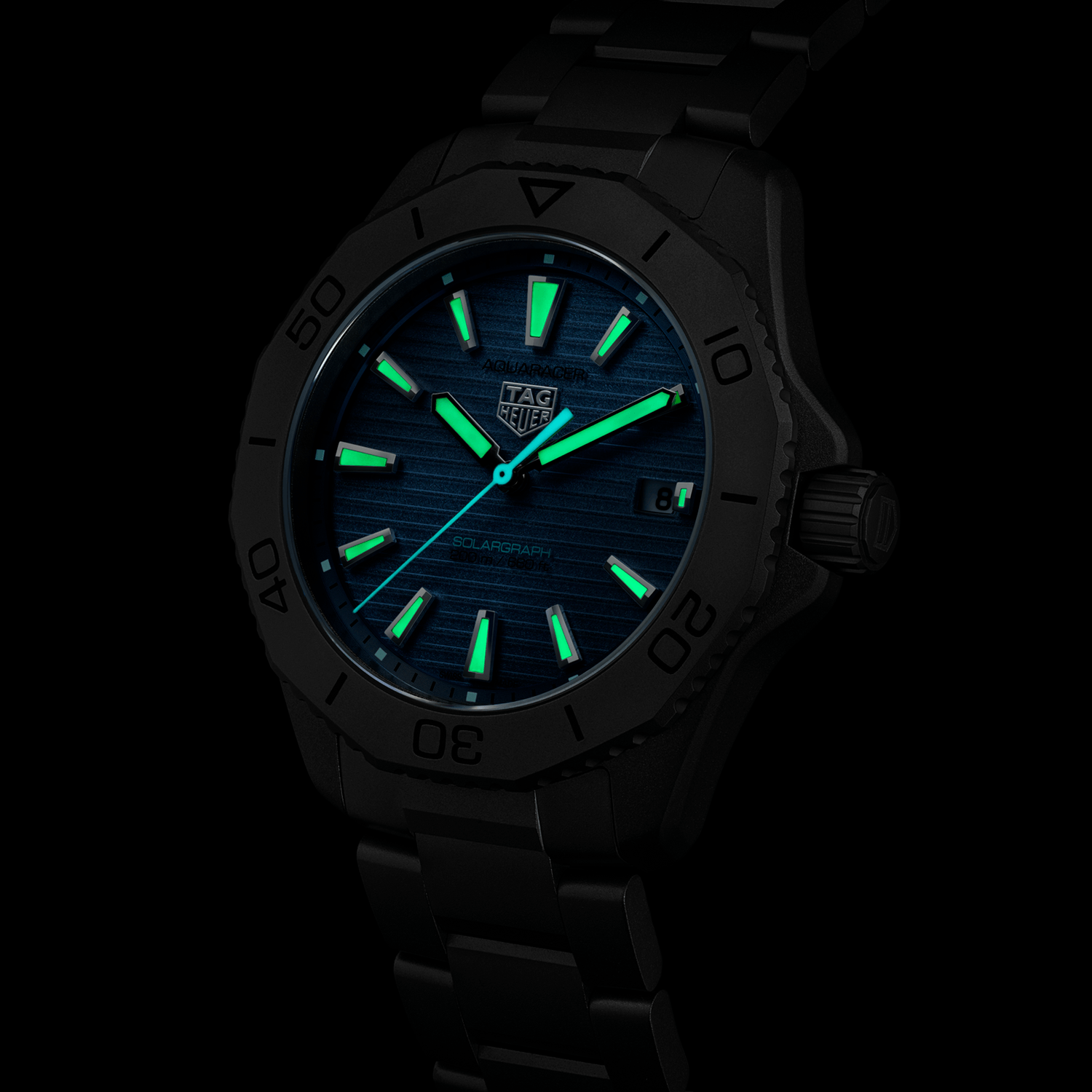 TAG-Heuer-Aquaracer-Professional-200-Solargraph