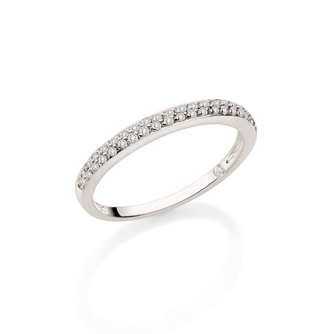 Anel-em-ouro-branco-com-diamantes