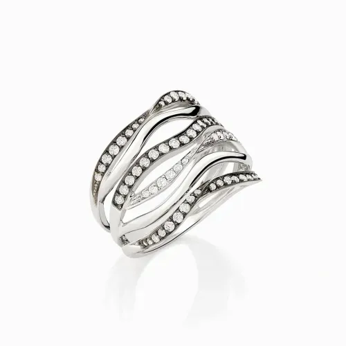 Anel em ouro branco com diamantes