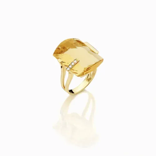 Anel de ouro amarelo com diamantes e quartzo